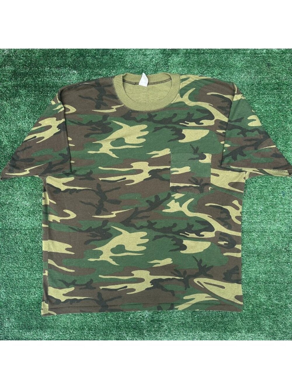 Vintage 80s Ranger M81 Woodland Camo T-Shirt Grunge Punk Single Stitch Paper Thi